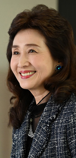大伴映子
